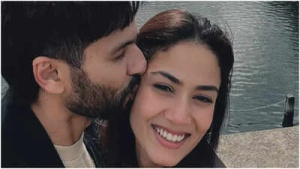 Shahid Kapoor's Romantic Birthday Message to Wife Mira: 'You Complete Me'