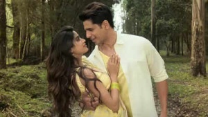 'Param Sundari' Box Office: Janhvi Kapoor and Sidharth Malhotra's Rom-Com Soars to ₹26.75 Crore Opening Weekend