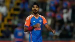Asia Cup 2025: India Retains Unchanged XI Against Pakistan; Arshdeep Singh Sidelined Again