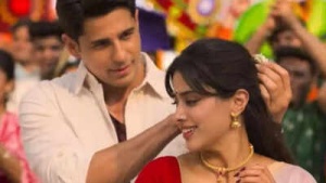 'Param Sundari' Holds Strong at Box Office, Nearing ₹44 Crore Amidst 'Baaghi 4' and 'Bengal Files' Challenge